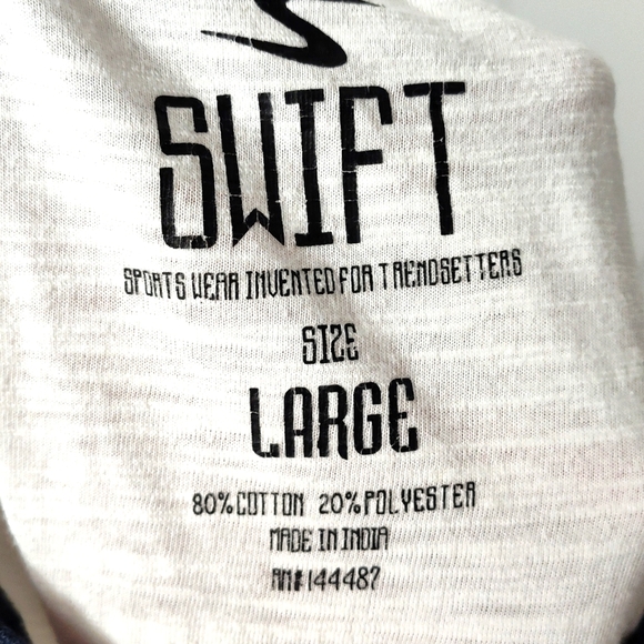 Comfortable & casual t-shirt - Picture 3 of 3